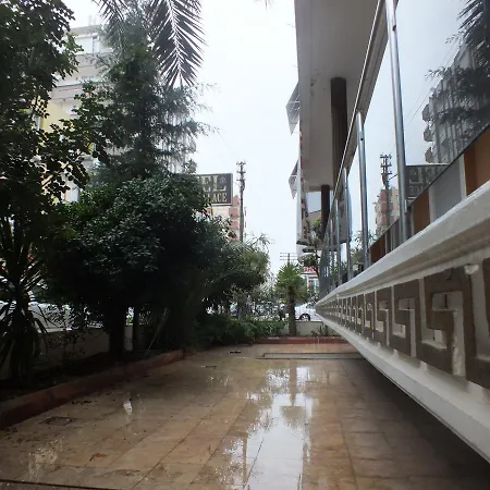 Hostel Uyar Palace